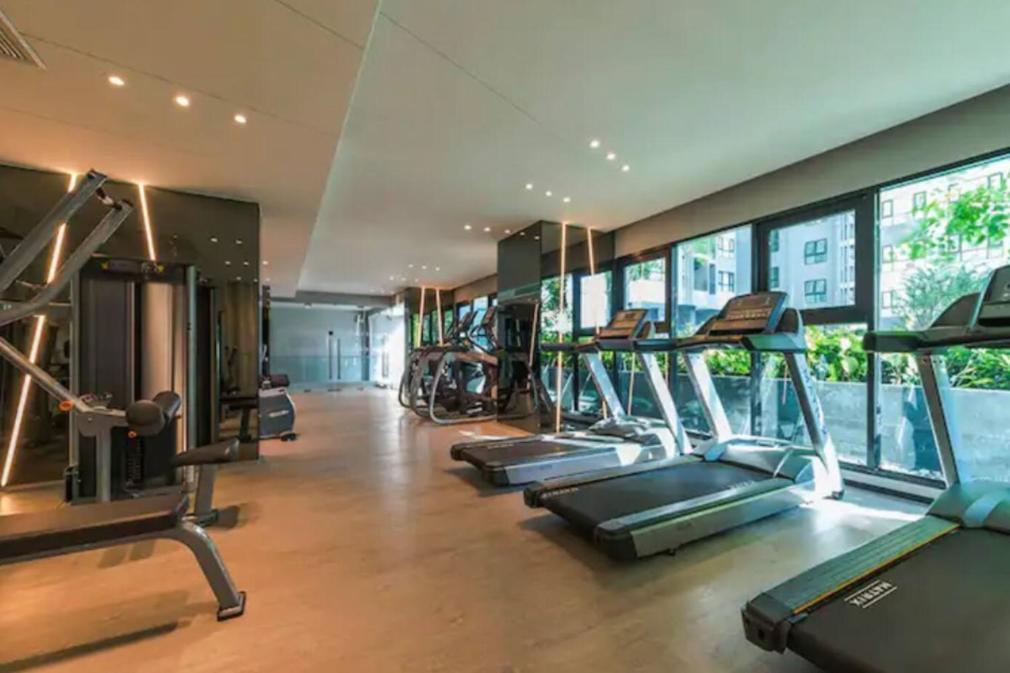 The Base Central Pattaya Quiet King-Bed With Infinity Pool & Free Netflix! Exterior foto