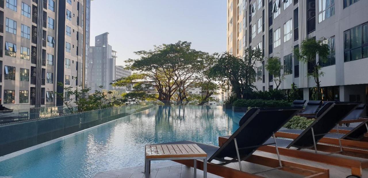 The Base Central Pattaya Quiet King-Bed With Infinity Pool & Free Netflix! Exterior foto