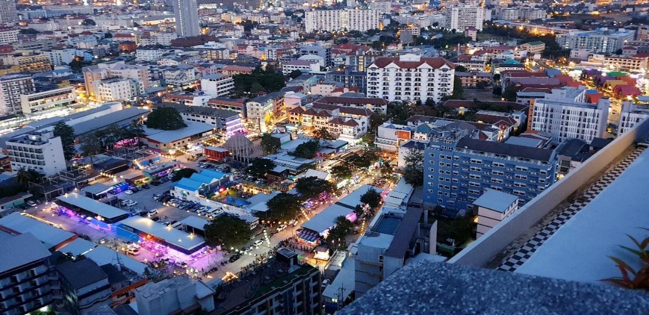 The Base Central Pattaya Quiet King-Bed With Infinity Pool & Free Netflix! Exterior foto